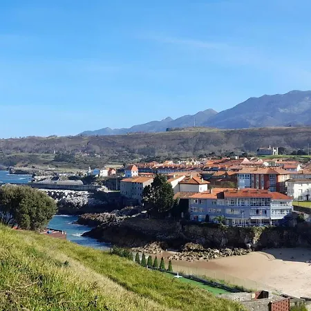 Dos Centrico En Nueva De Llanes